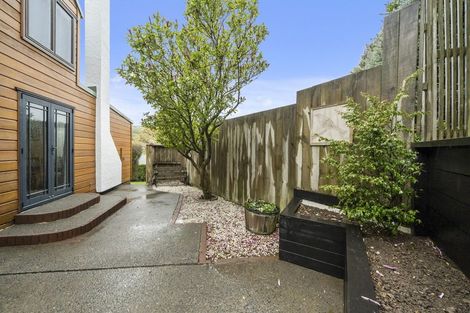 Photo of property in The Triangle, 9/33 Halswater Drive, Churton Park, Wellington, 6037