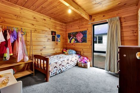 Photo of property in 11 Erica Place, Bell Block, New Plymouth, 4312