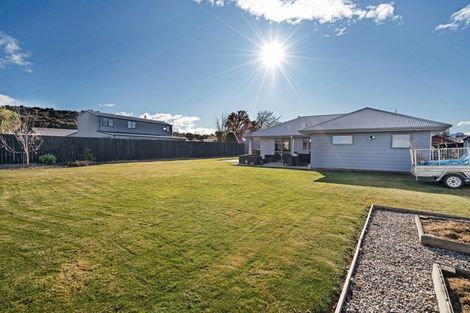 Photo of property in 5 Hunt Place, Albert Town, Wanaka, 9305