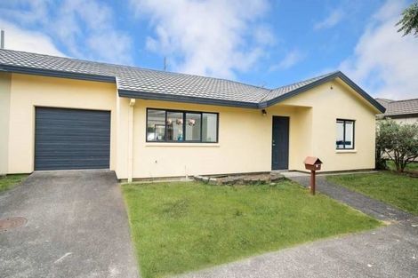 Photo of property in 8/17 Neta Grove, Henderson, Auckland, 0612