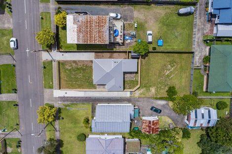 Photo of property in Victoria Avenue, Dannevirke, 4930