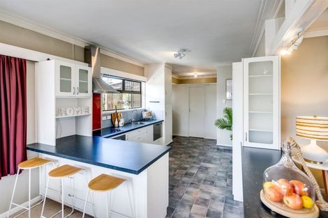 Photo of property in 123 Taradale Road, Onekawa, Napier, 4110