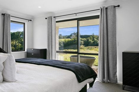 Photo of property in 1 Lemonwood Lane, Kinloch, Taupo, 3377