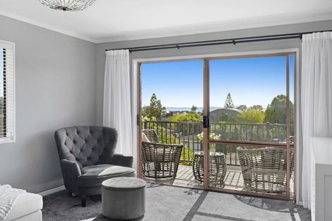 Photo of property in 2/7 Malloy Place, Eastern Beach, Auckland, 2012