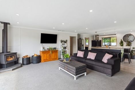 Photo of property in 53 Bruce Road, Levin, 5510