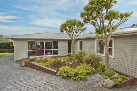 Photo of property in 310 Maungaraki Road, Maungaraki, Lower Hutt, 5010