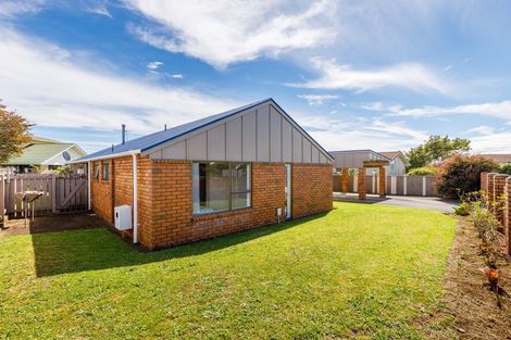 Photo of property in 115 Heta Road, Highlands Park, New Plymouth, 4312