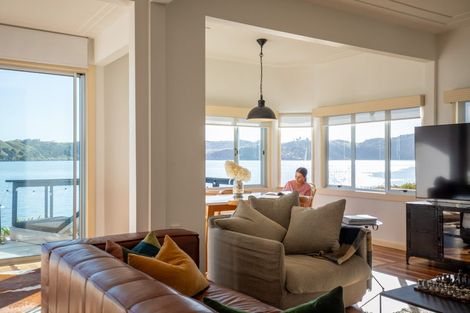 Photo of property in Wallis Street, Raglan, 3225