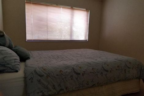 Photo of property in 14 Craigavon Drive, East Tamaki, Auckland, 2013