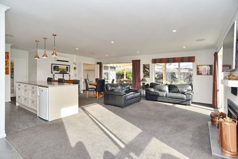 Photo of property in 18 Clarevale Street, Burwood, Christchurch, 8083