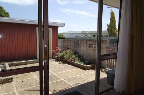 Photo of property in 1106 Heretaunga Street East, Parkvale, Hastings, 4122