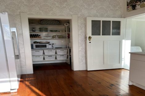 Photo of property in 16 Fairfield Road, Hawera, 4610