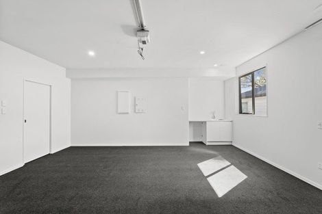 Photo of property in 144a Oaktree Avenue, Browns Bay, Auckland, 0630