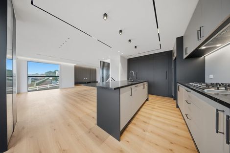 Photo of property in 2a Rangitoto Terrace, Milford, Auckland, 0620