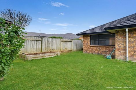 Photo of property in 72 Geneva Terrace, Kelvin Grove, Palmerston North, 4414