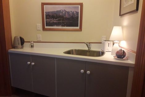 Photo of property in 11 Saint Mary Street, Thorndon, Wellington, 6011