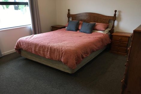 Photo of property in 13 Pennycook Place, Lake Hawea, 9382