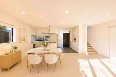 Photo of property in 11e Rene Place, Sunnyhills, Auckland, 2010