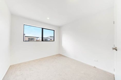 Photo of property in 17a Poruru Close, Papakura, 2110