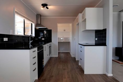 Photo of property in 19 Linwood Drive, Paraparaumu, 5032