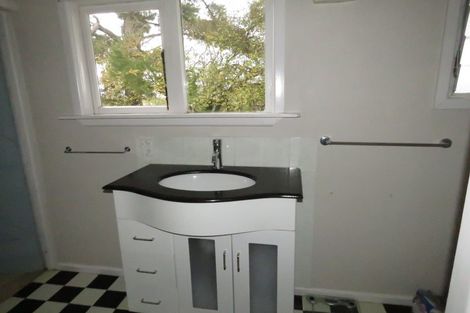 Photo of property in 2/4963 Waimate Highway, Glenavy, Waimate, 7980