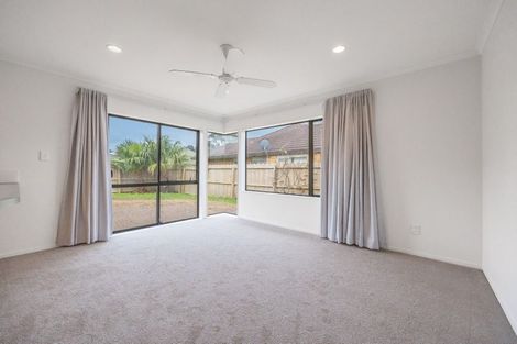 Photo of property in 119 Burswood Drive, Burswood, Auckland, 2013