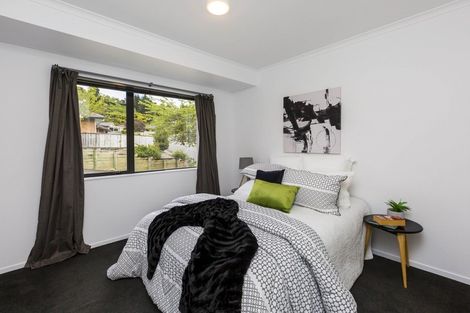 Photo of property in 58 King Charles Drive, Kingsley Heights, Upper Hutt, 5018