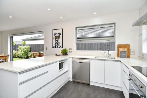 Photo of property in 11 Robalan Close, Halswell, Christchurch, 8025