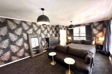 Photo of property in 35 Patanga Crescent, Thorndon, Wellington, 6011