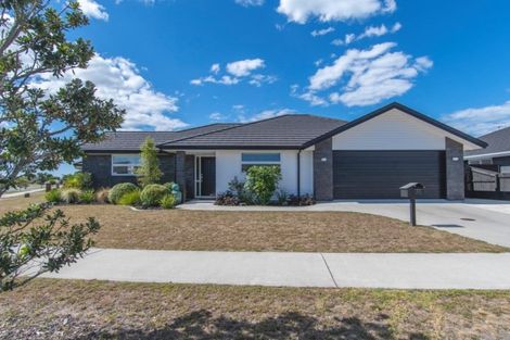 Photo of property in 17 Blanche Road, Papamoa Beach, Papamoa, 3118