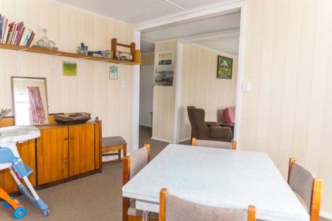 Photo of property in 31 James Street, Dannevirke, 4930