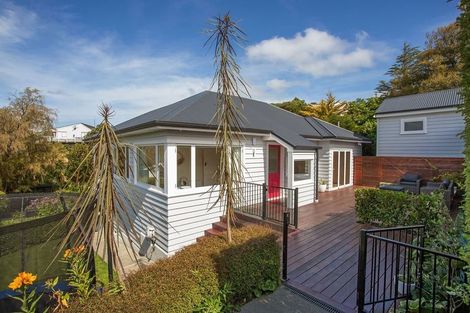 Photo of property in 157 Hackthorne Road, Cashmere, Christchurch, 8022