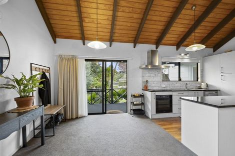 Photo of property in 19 Thames Street, Welbourn, New Plymouth, 4310