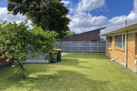 Photo of property in 2/78 Prince Regent Drive, Half Moon Bay, Auckland, 2012
