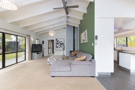 Photo of property in 68 Iwa Street, Mapua, 7005