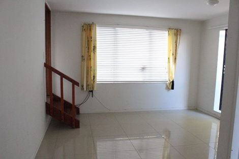 Photo of property in 1/18 Kenwick Place, Burswood, Auckland, 2013