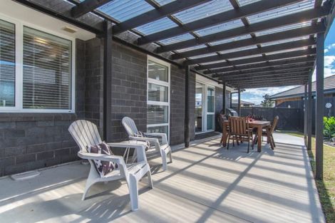 Photo of property in 17 Blanche Road, Papamoa Beach, Papamoa, 3118