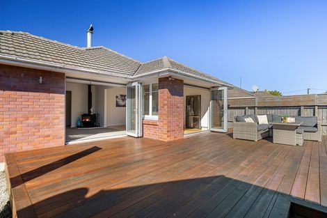 Photo of property in 77 Highsted Road, Bishopdale, Christchurch, 8053