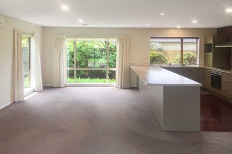 Photo of property in 12 Coolspring Way, Redwood, Christchurch, 8051