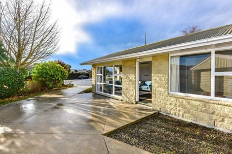 Photo of property in 1/14 Tulloch Place, Papanui, Christchurch, 8052