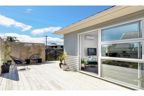 Photo of property in 16 Tapu Road, Huapai, Kumeu, 0810