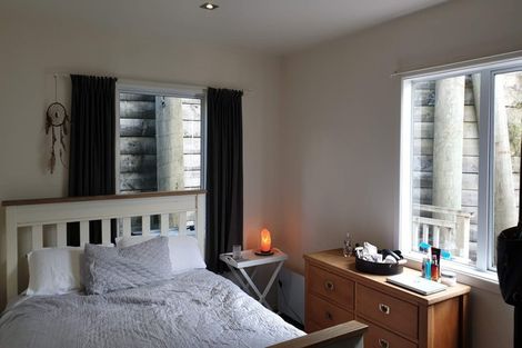 Photo of property in 26 Redwood Avenue, Tawa, Wellington, 5028