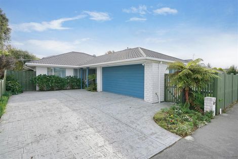Photo of property in 33 Peer Street, Upper Riccarton, Christchurch, 8041