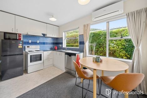 Photo of property in 7a Lincoln Grove, Wainuiomata, Lower Hutt, 5014