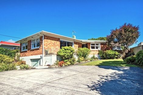 Photo of property in 90 Old Onerahi Road, Onerahi, Whangarei, 0110