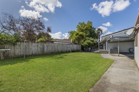 Photo of property in 105 Wattle Farm Road, Wattle Downs, Auckland, 2103