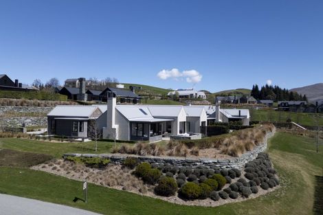 Photo of property in 1 Owen Marshall Lane, Arrowtown, 9371