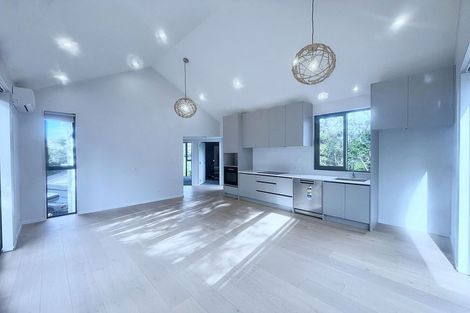 Photo of property in 110 Canongate Street, Birkdale, Auckland, 0626