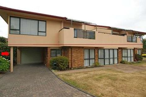 Photo of property in 56 Grosvenor Gardens, Flagstaff, Hamilton, 3210