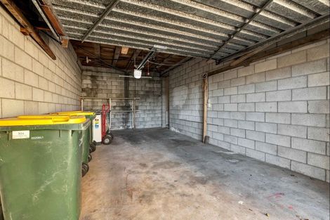 Photo of property in 3/341 Devon Street West, New Plymouth, 4310